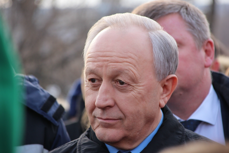 Володин раскритиковал подчиненных мэра Саратова за проблемы со школой в Авиаторе