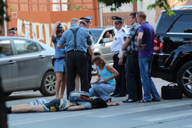 На Чернышевского внедорожник насмерть сбил мотоциклиста