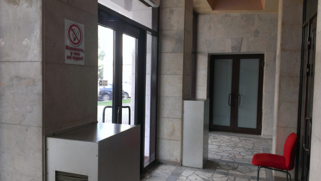 В Саратовской областной думе закрыли курилку