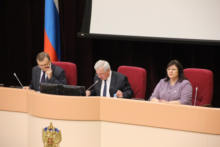 Городская дума предложила присвоить Саратову звание «Город трудовой доблести»