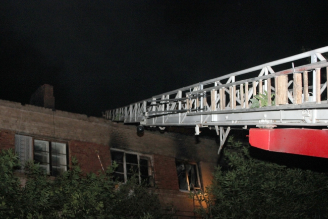 Крупный пожар в Энгельсе унес жизнь горожанина