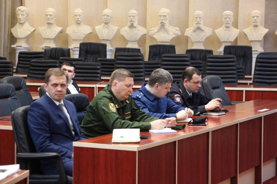 По Саратову пустят машины с громкоговорителями для оповещения о режиме самоизоляции