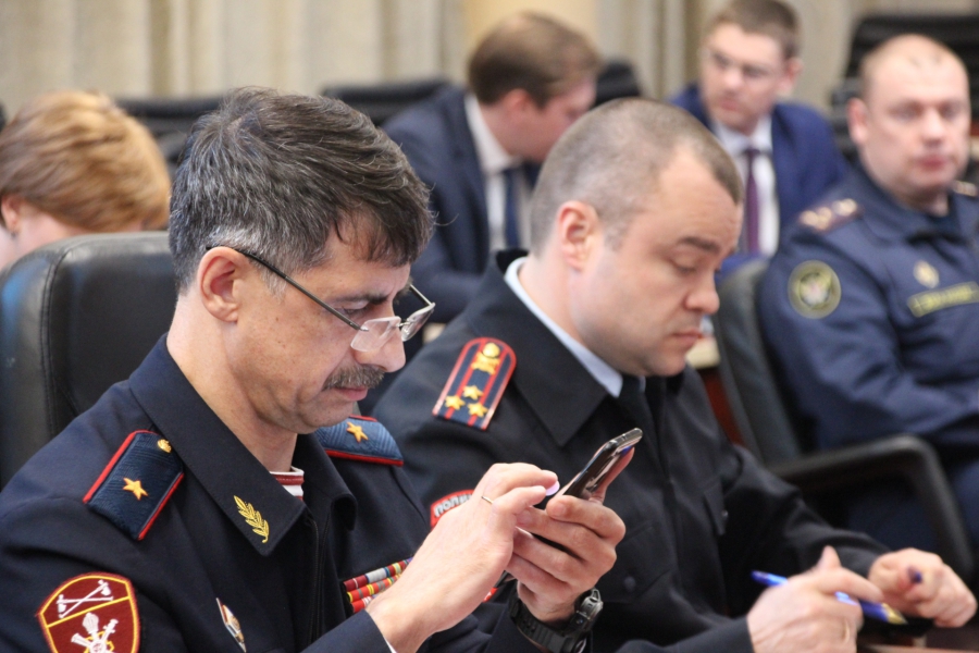 По Саратову пустят машины с громкоговорителями для оповещения о режиме самоизоляции