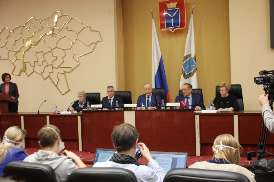 Четверо зараженных коронавирусом в Саратовской области лечатся дома