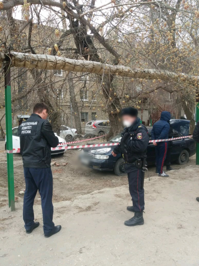 На Аткарской полицейский пострадал при попытке задержания наркоманов