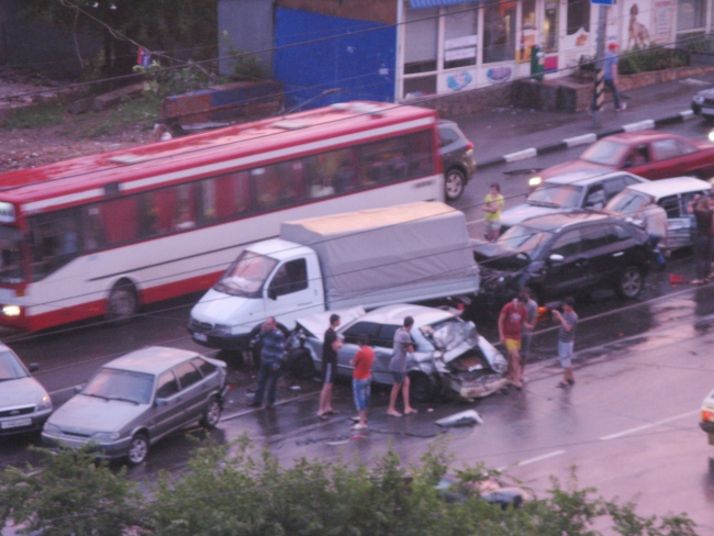 На СХИ столкнулись более 30 машин. Пострадали 22 человека