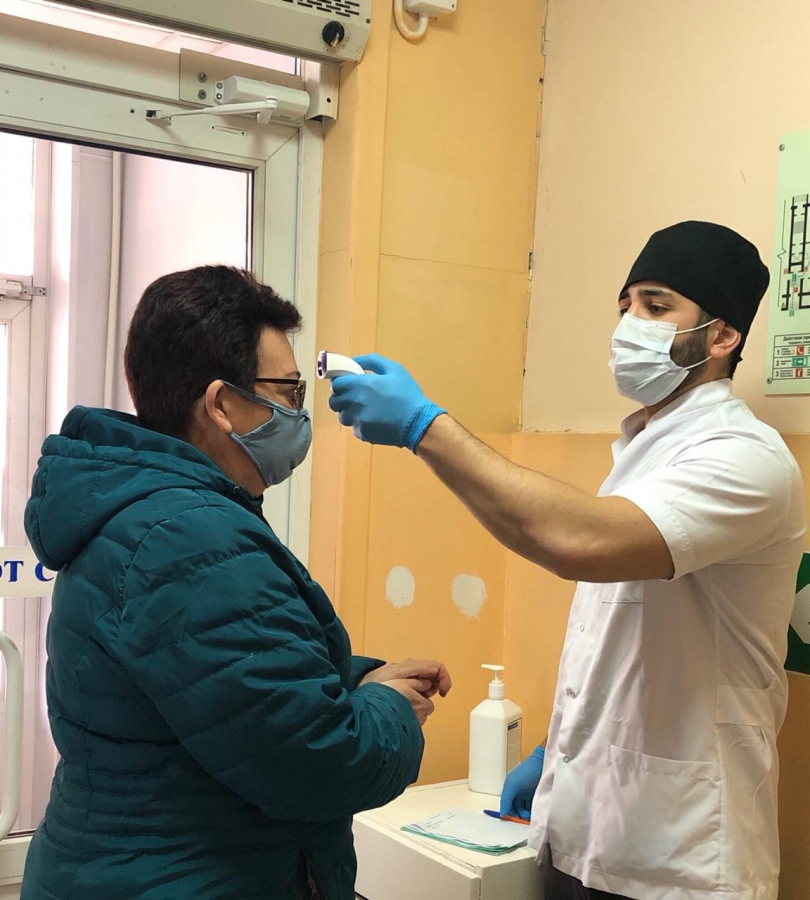 СГМУ обеспечил волонтерами все поликлиники Саратова и Энгельса в период борьбы с распространением COVID-19