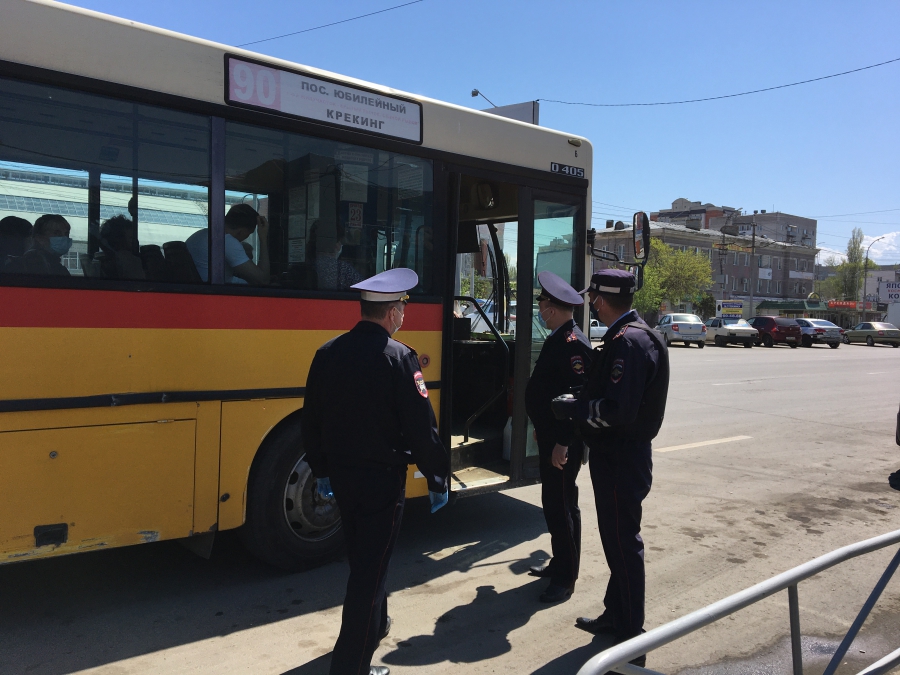 В Саратове у каждого 3-го водителя автобуса не оказалось маски