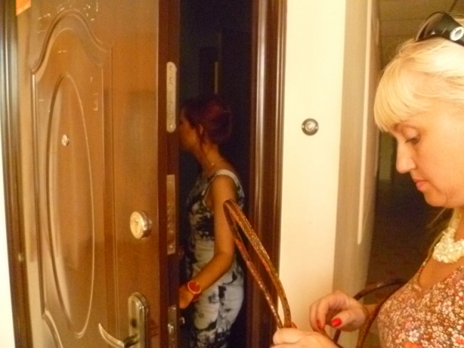 Жертвы «лохотрона» требовали назад свои деньги в центре Саратова