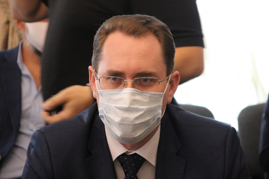 Чиновникам Саратова предложили продать мэрию и пойти просить милостыню