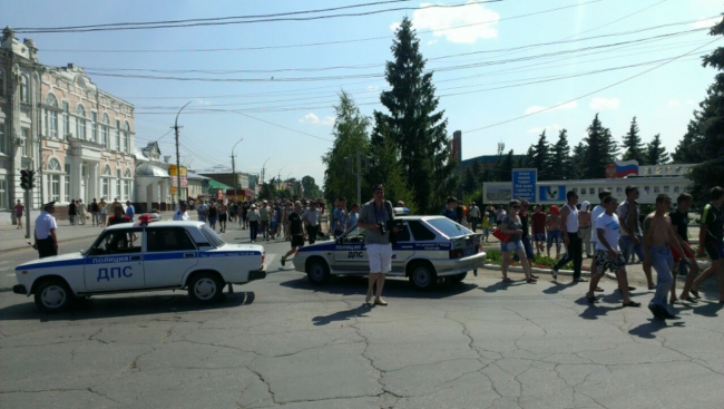 Власть убедила бунтующих разблокировать трассу Самара-Волгоград