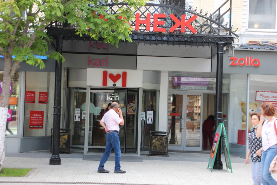 Оживающий Саратов: Горожане устремились в магазины за одеждой и очками