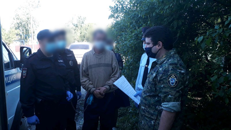 В Ртищеве 75-летнюю женщину изнасиловали и пытались сжечь в доме