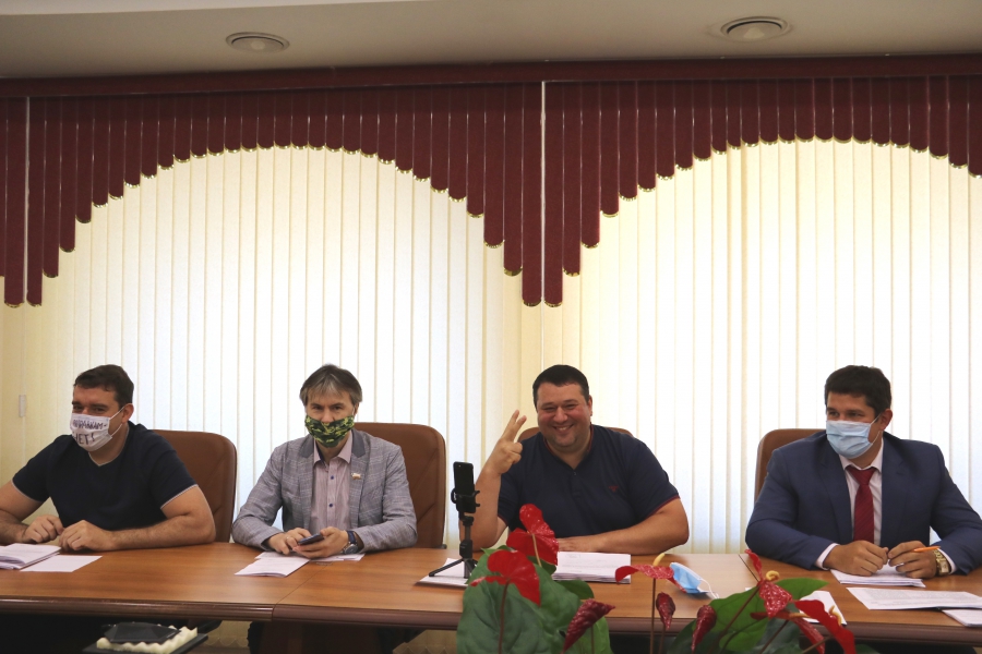 Саратовские депутаты намерены запретить «наливайки»