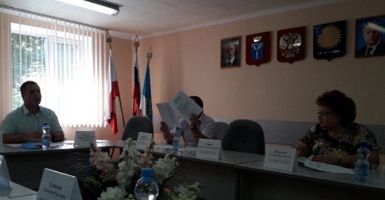 Полиция составила протоколы на депутатов и чиновников ЗАТО Светлый за отказ от масок