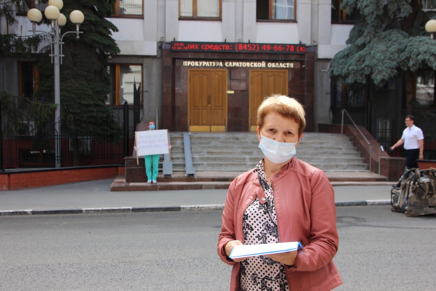 Обманутые дольщики Балакова попросили помощи у Сергея Филипенко из-за бездействия губернатора