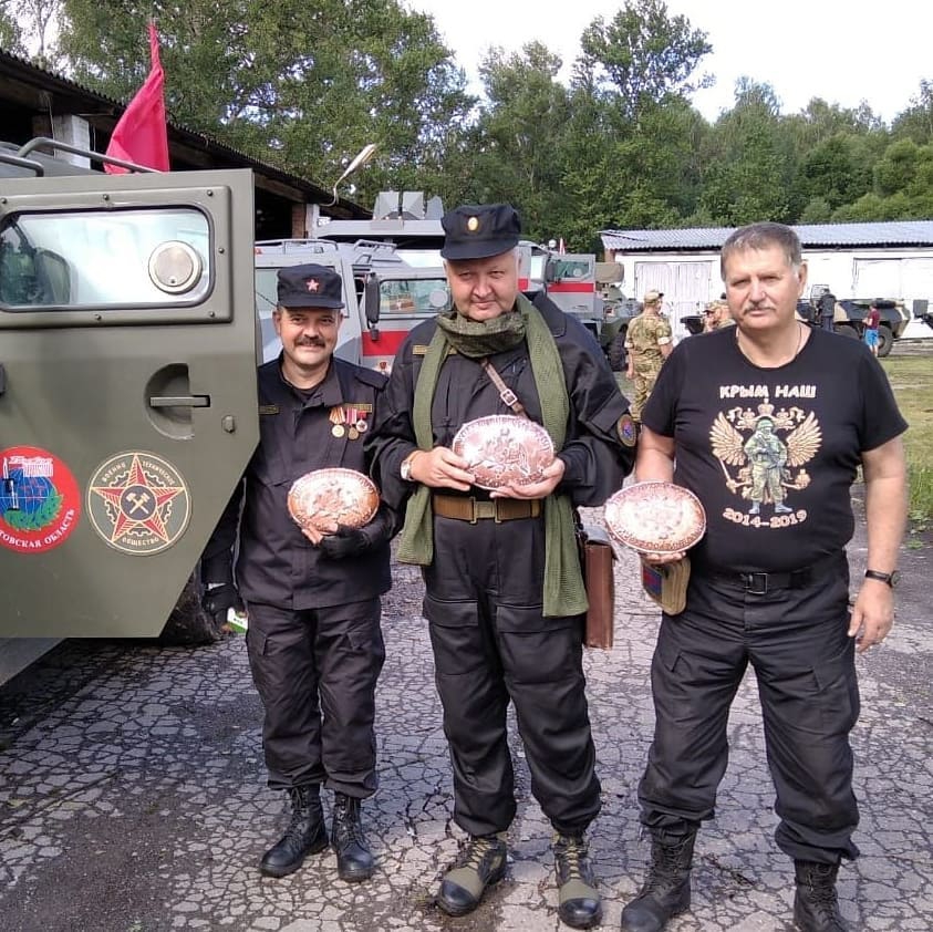 Вечером по Саратову проедут «Тигр» и БТР