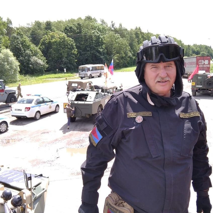 Вечером по Саратову проедут «Тигр» и БТР