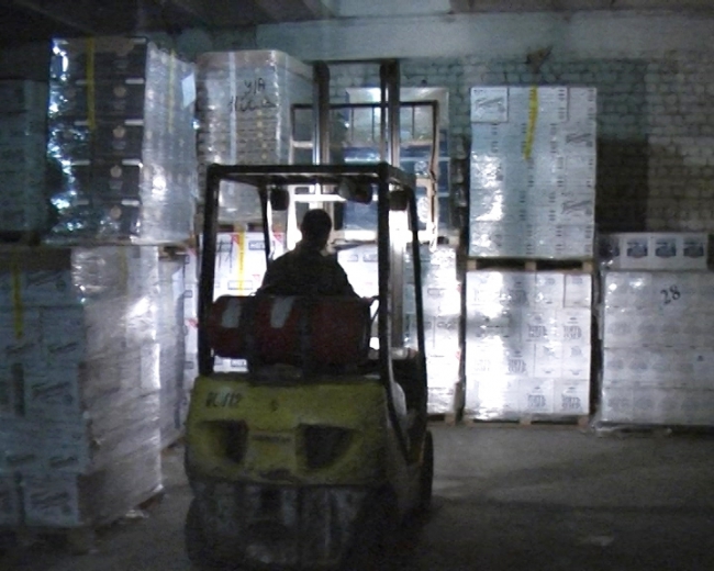 ГУ МВД: На Сокурском тракте в Саратове прикрыт склад поддельного алкоголя