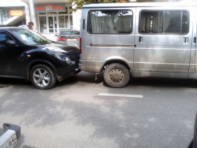 Улица Чернышевского блокирована из-за массового ДТП