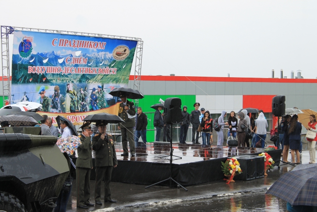 День ВДВ. В Свято-Троицком соборе состоялся молебен