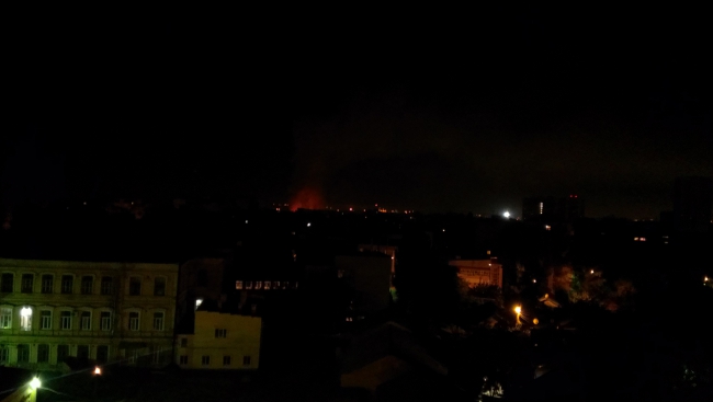 Жильцы горевшего дома считают, что их подожгли