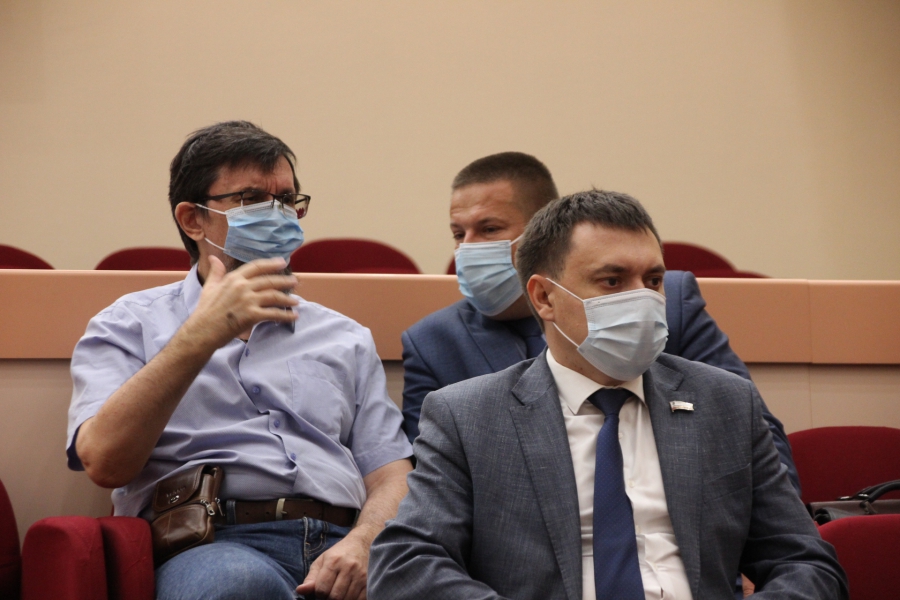 Депутаты приняли отчет министра об успешном исполнении бюджета-2019