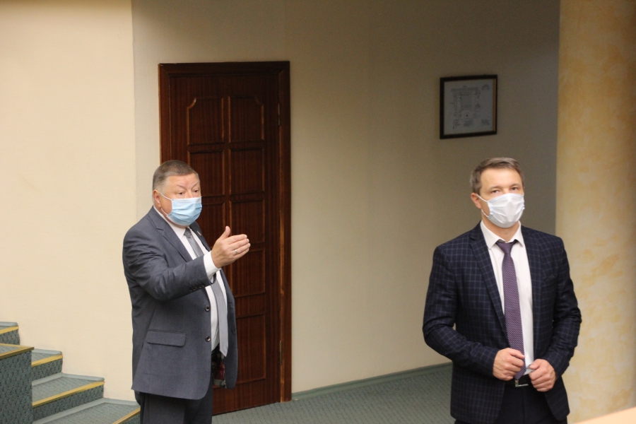 Депутаты приняли отчет министра об успешном исполнении бюджета-2019