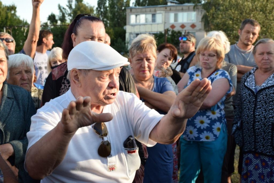 Жители поселка Калашниково настаивают на объединении с Заводским районом