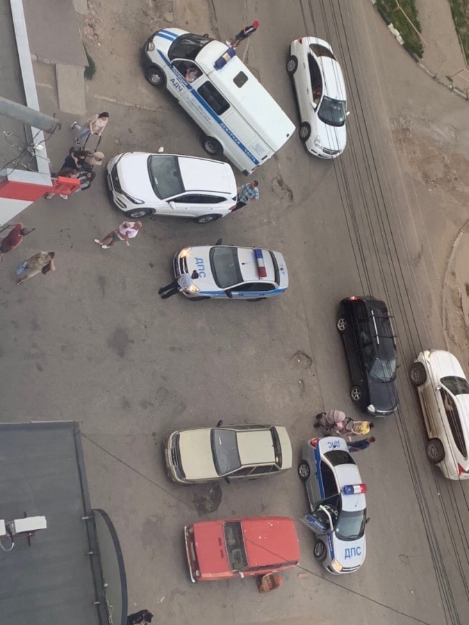 В Юбилейном вооруженные хулиганы устроили разборки со стрельбой