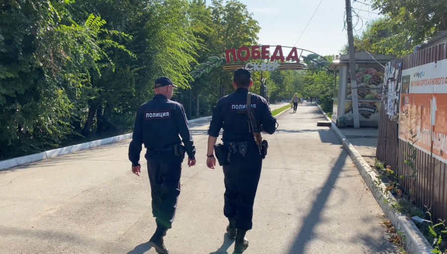 Полицейские успели привезти саратовчанку к медикам за 30 минут до родов