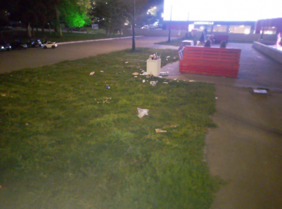 Саратовец жалуется на «загаженный» сквер «Рубин»