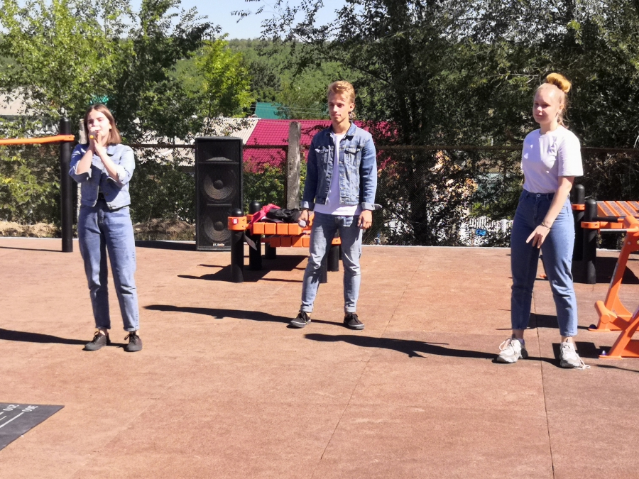 В школе в Воскресенском открыли спортивную площадку ГТО