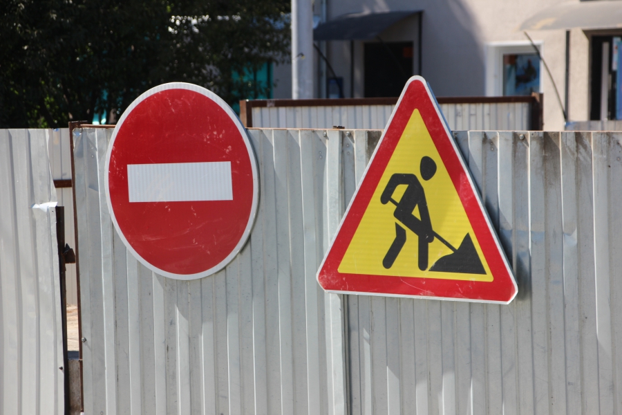 Саратовцы проклинают «Т Плюс» за вечные пробки из-за перекопанной Соколовой