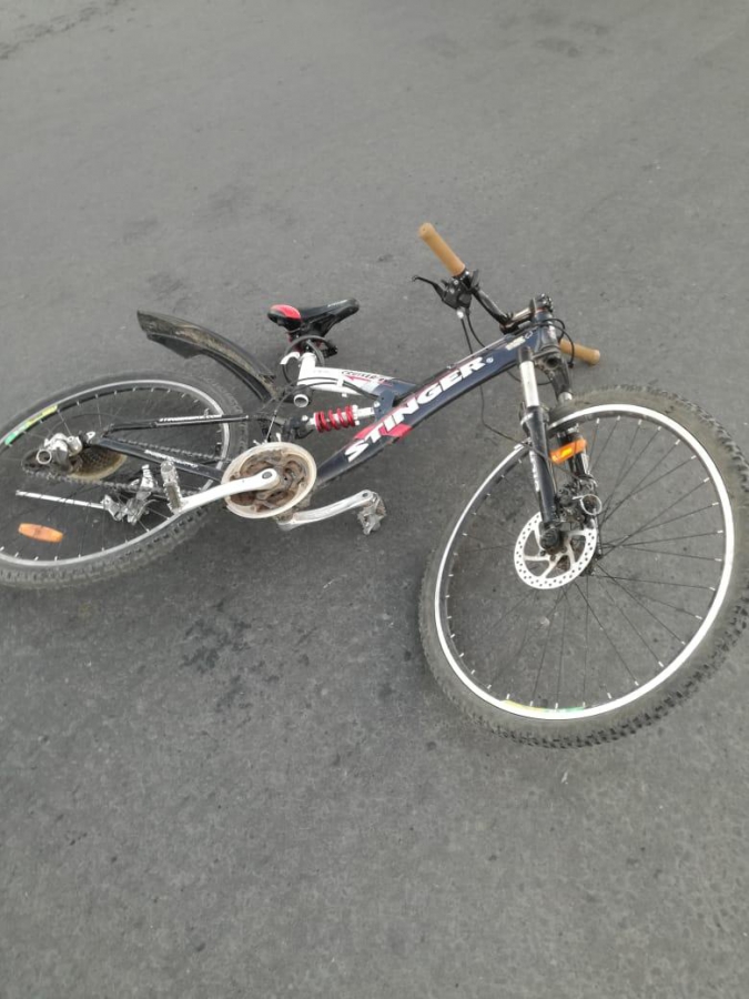 В Балакове велосипедист спровоцировал массовую аварию и попал в больницу