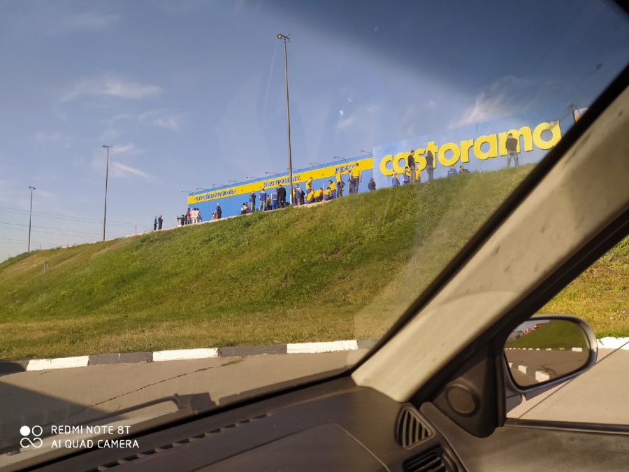 Утро в Саратове началось с эвакуации торговых центров из-за «бомбы»