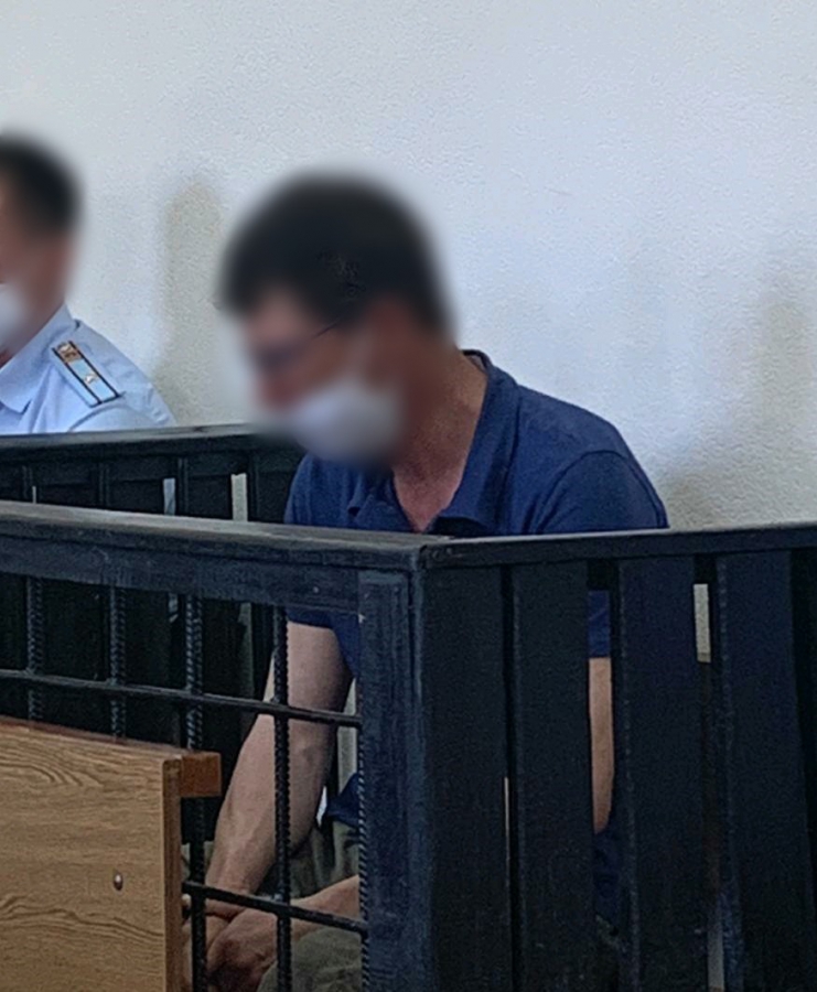 Житель Дергачей ждет суда за убийство друга двумя ножами