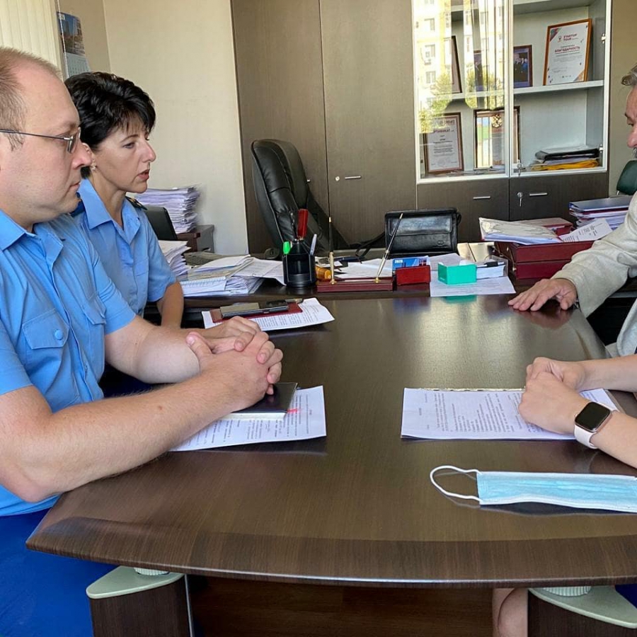 Прокурор публично объявил предостережение главе БТИ из-за долгов по зарплате