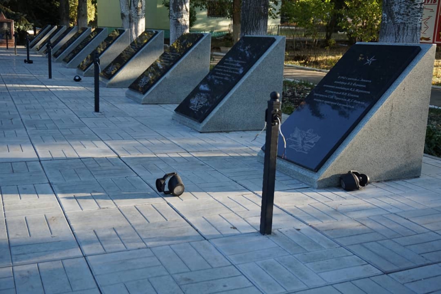 Ночью вандалы напали на Мемориал славы в Аткарске