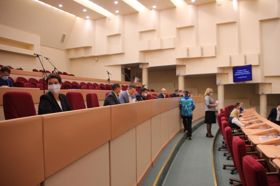 Саратовские депутаты утвердили представителей общественности в ККС