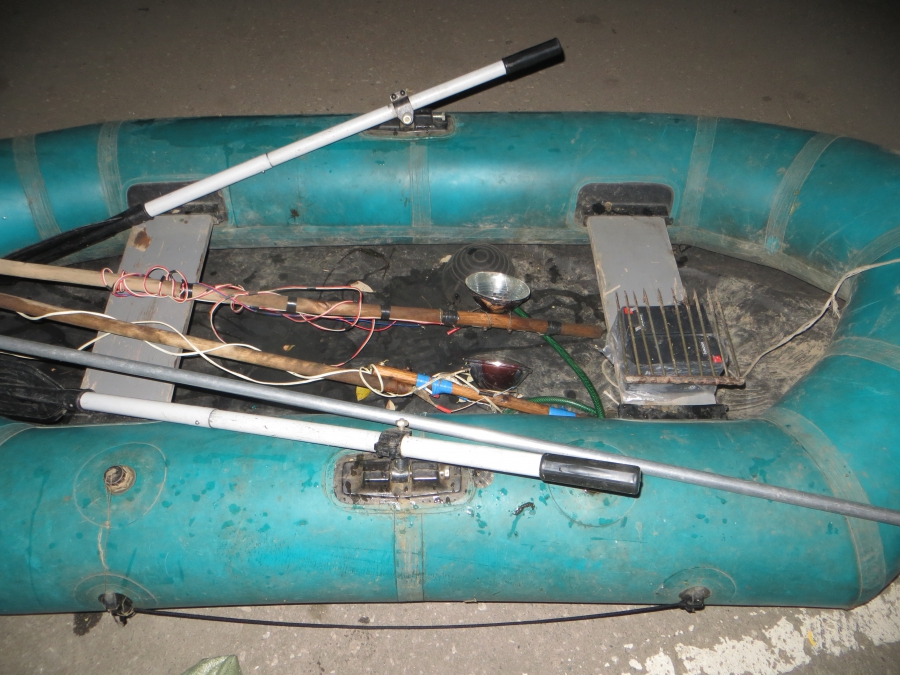 В Саратовской области полицейские поймали браконьеров с 8 щуками, налимом и язем