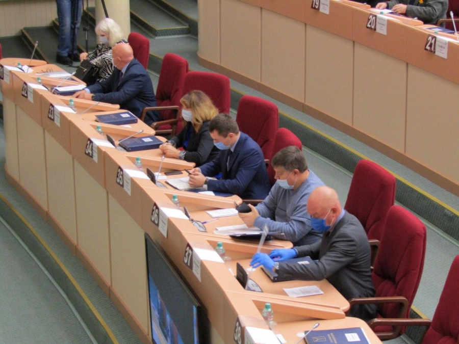 Городская дума приняла изменения в бюджет областного центра на ближайшие 2 года