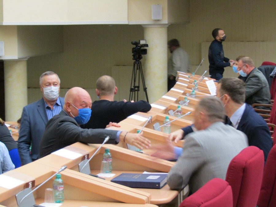 Городская дума приняла изменения в бюджет областного центра на ближайшие 2 года