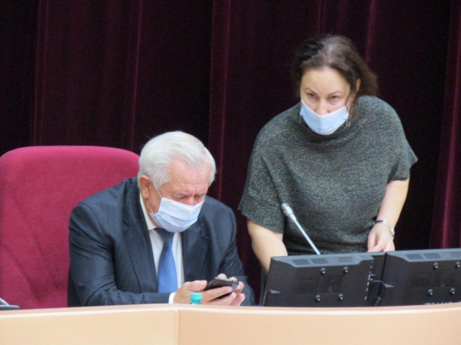 Городская дума приняла изменения в бюджет областного центра на ближайшие 2 года