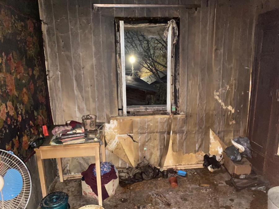 В Саратове следователи проверяют обстоятельства смерти одинокой пожилой женщины на пожаре