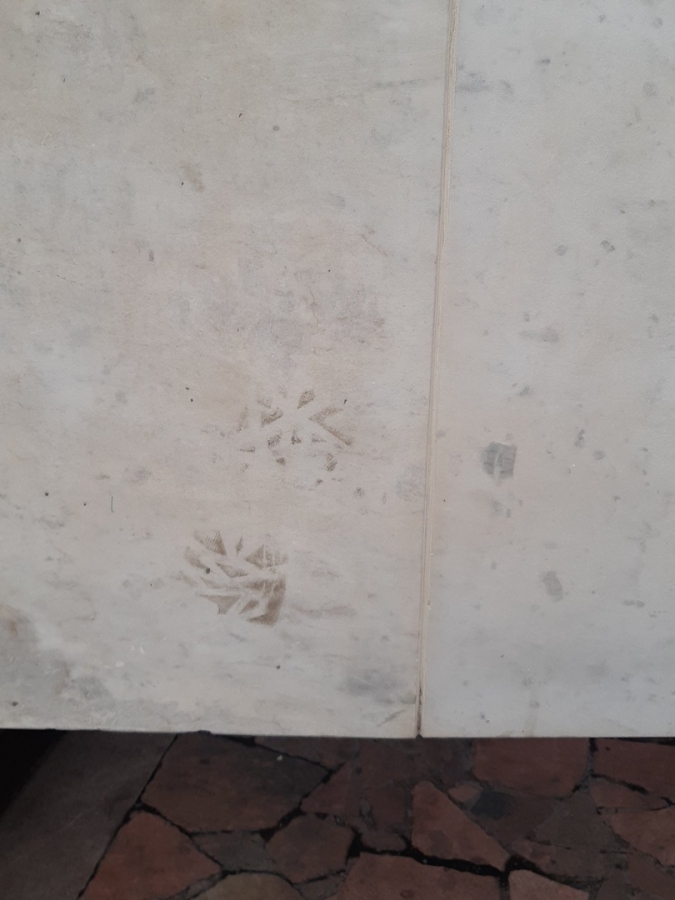 Вандалы исписали памятник Героям фронта и тыла в Заводском районе