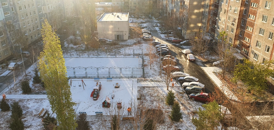 Жители Саратова увидели первый снег