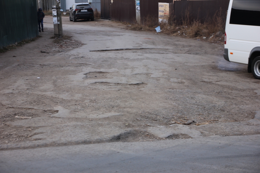 В Энгельсе отремонтированные по нацпроекту дороги имеют недочеты