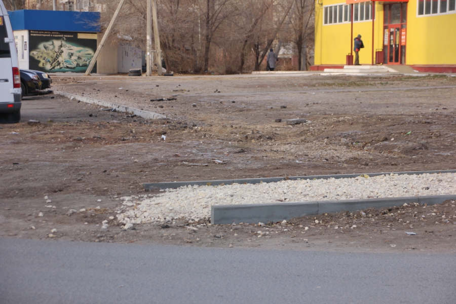 В Энгельсе отремонтированные по нацпроекту дороги имеют недочеты