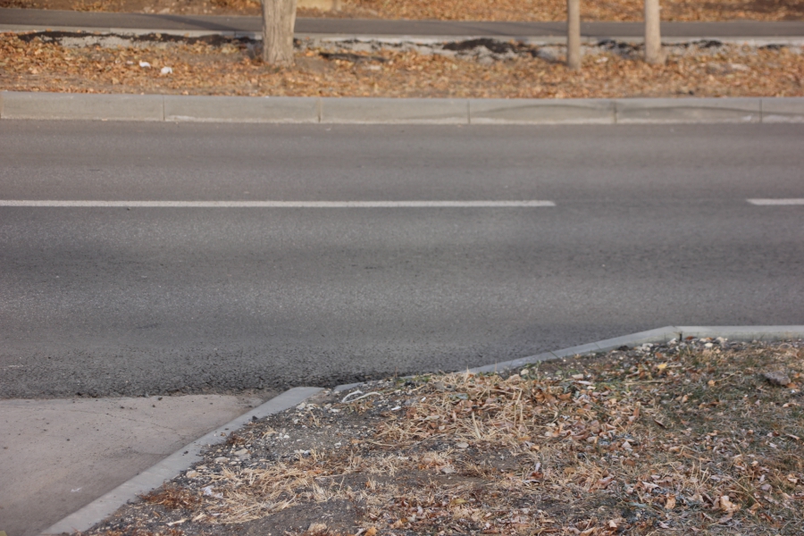 В Энгельсе отремонтированные по нацпроекту дороги имеют недочеты